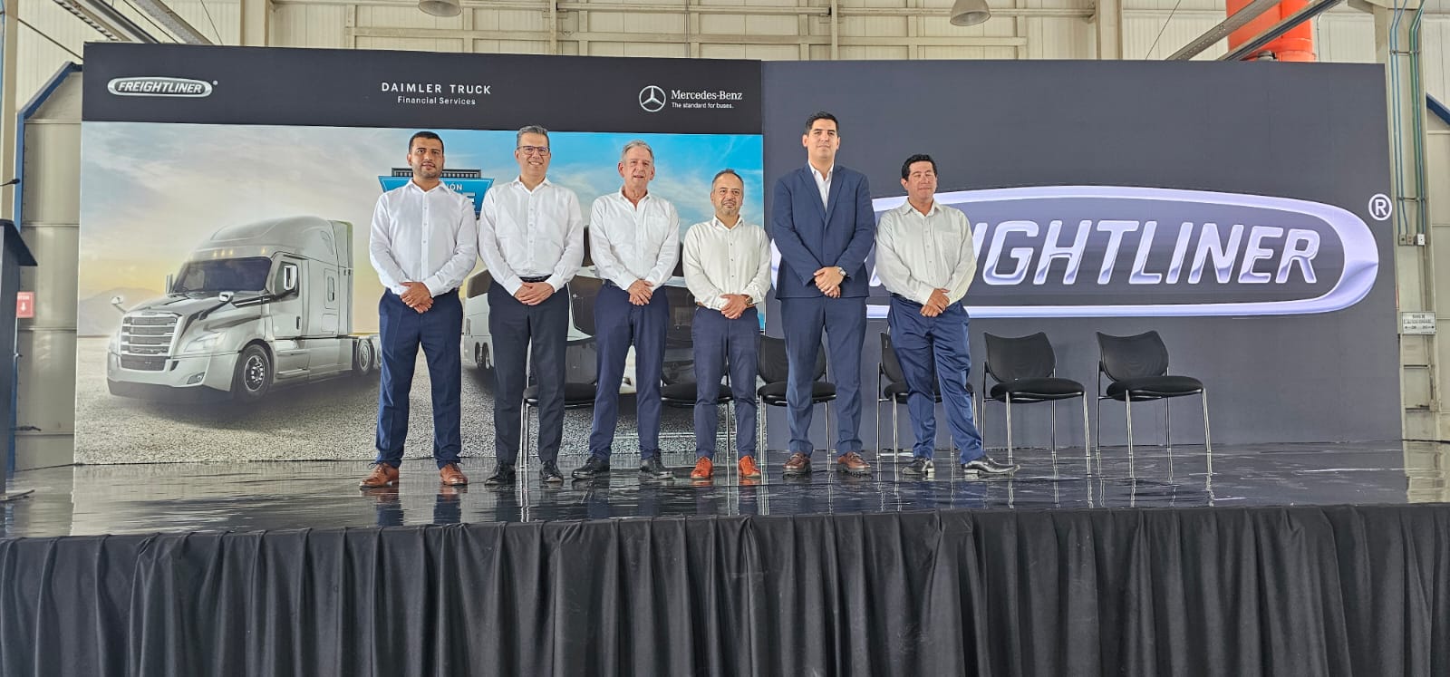 Zapata Camiones Monterrey, primer distribuidor de Daimler Truck México en obtener doble certificación