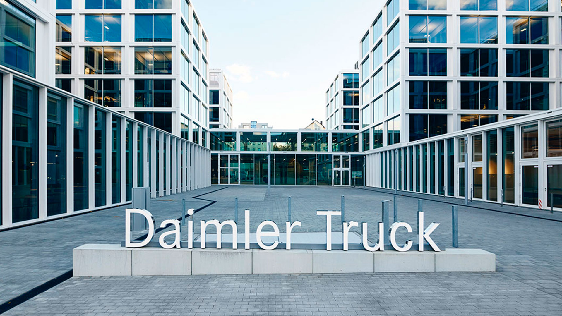 Daimler Truck continúa creciendo y mejora su rentabilidad en el segundo trimestre de 2023